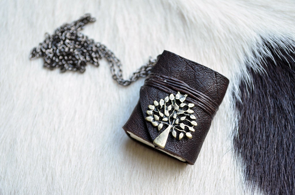 MiniBook Tree & Black Color leather