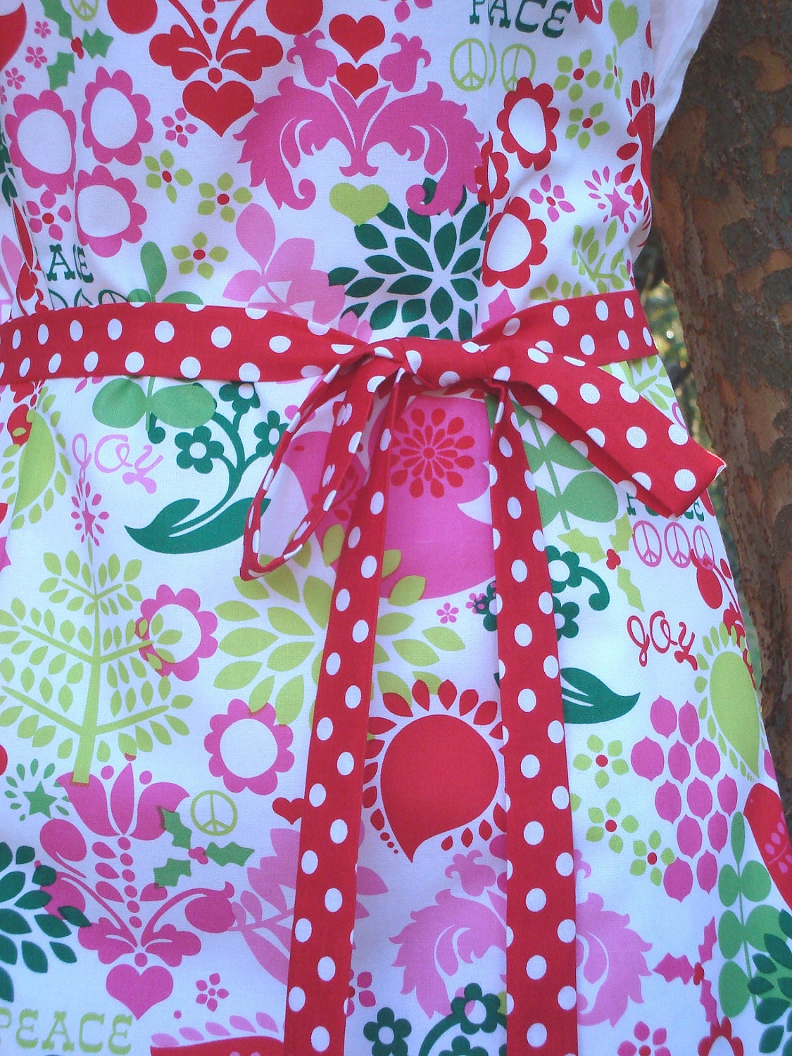 WOMENS FULL APRON handmade cotton red green pink white rick rack holiday hippie retro