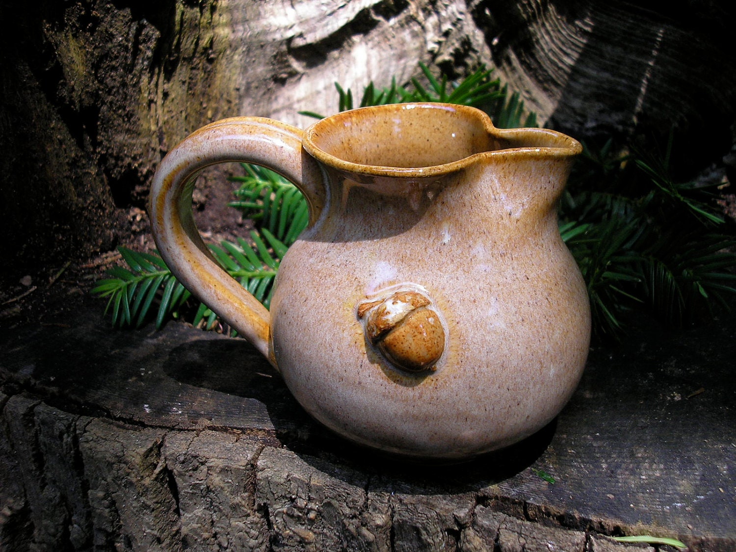 Acorn Creamer 8 oz.,  syrup pitcher, milk creamer for teatime or coffee break,  brown sugar glaze combo