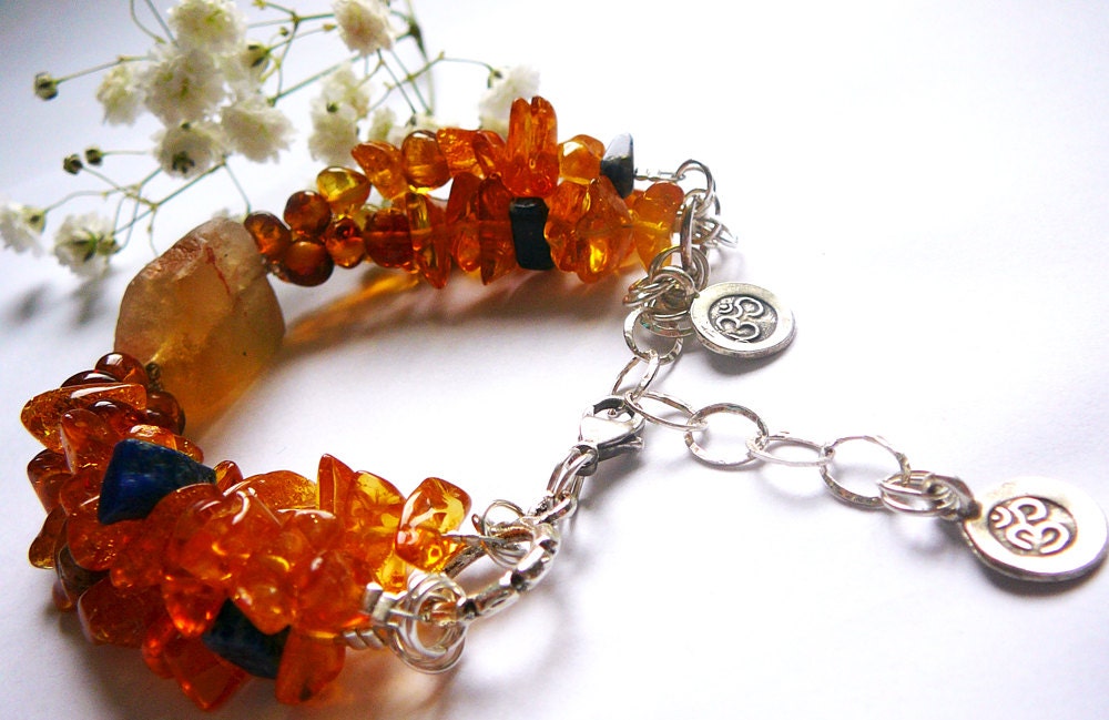 OM WellBeing Bracelet / Amber , Flourite, Lapis Lazuli