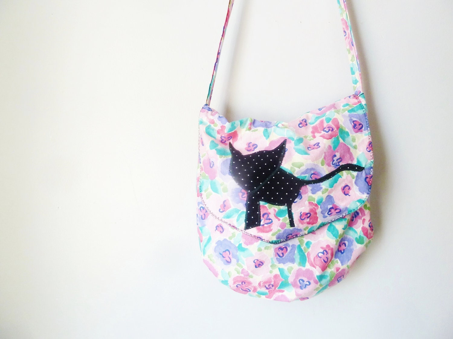 SALE // the black cat bag ... vintage floral, eco-friendly cotton crossbody bag