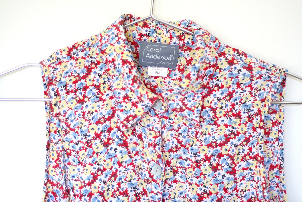 Red Ditzy Floral Print Shirt Blouse Tank Top Vintage 80s
