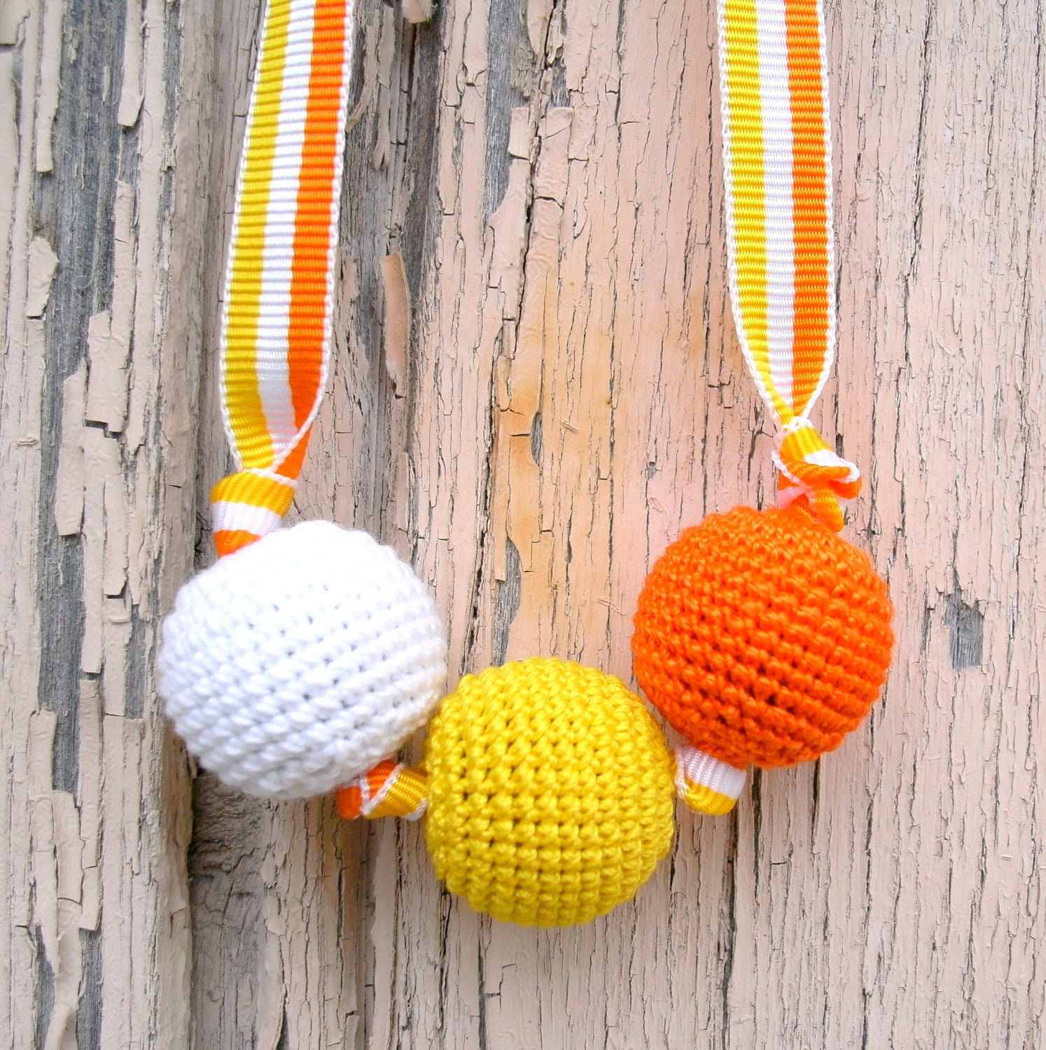 Crochet Necklace - Crochet Jewelry - Large Crochet Beads Necklace in White - Yellow - Orange - Bold Statement Necklace - Summer Necklace