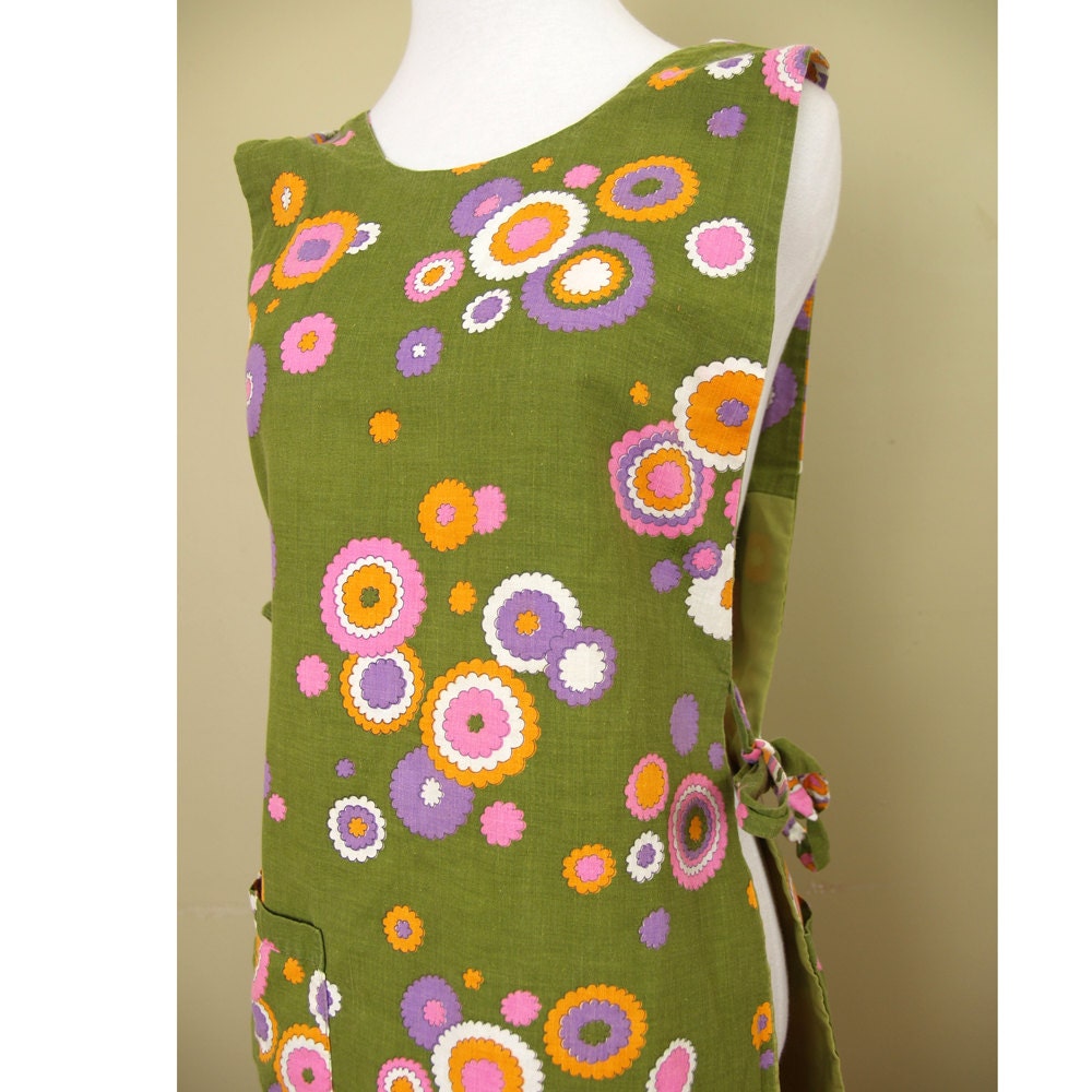 vintage floral smock apron pinny