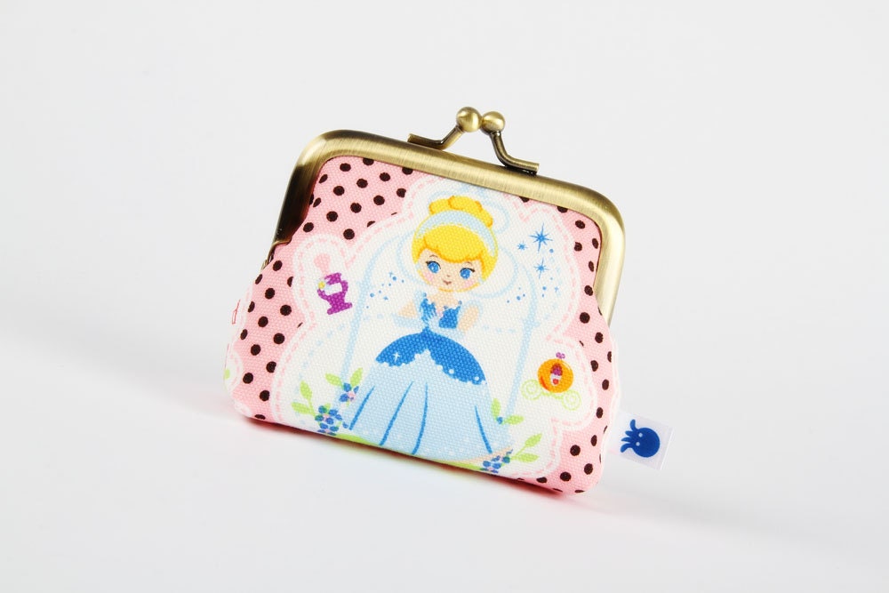 Deep mum - Disney princesses - Belle and Cinderella - metal frame purse