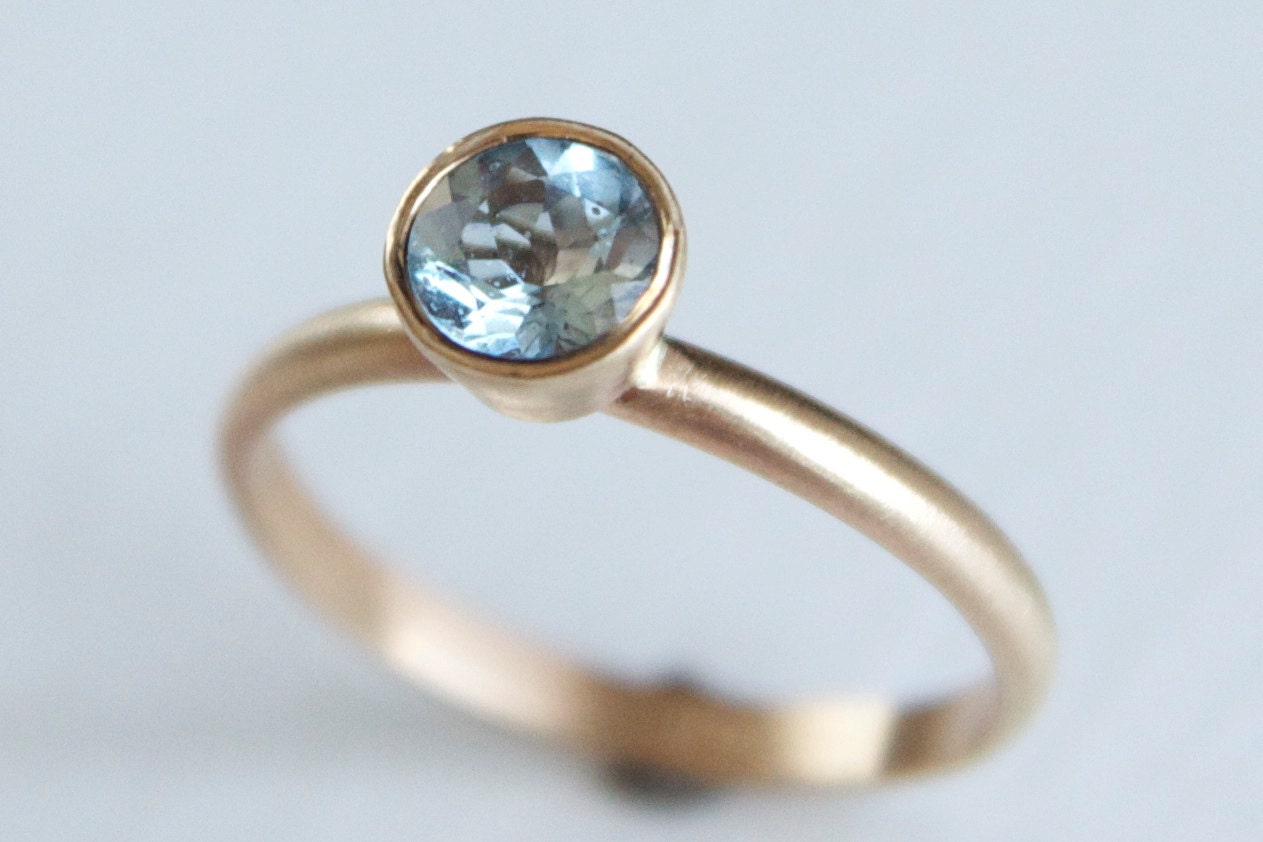 Aquamarine Stacking Ring in 14k Gold - solitaire ring with tapered bezel modern brushed finish