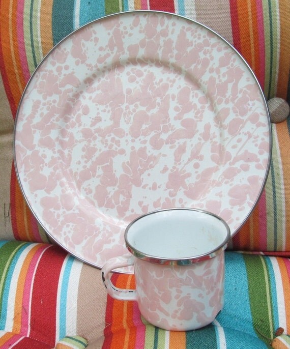 Vintage enamelware pink splatter childs set plate by paintallday