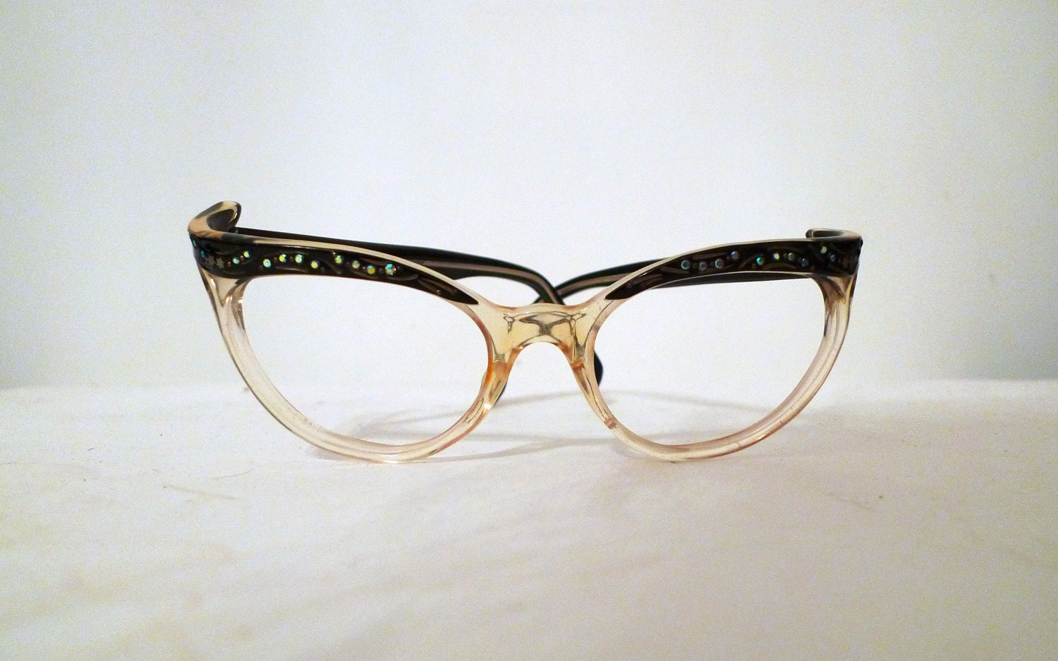Vintage Extreme Winged Frame France Cat Eyes/ Rhinestone Eyeglasses/ Sunglasses/ Defect