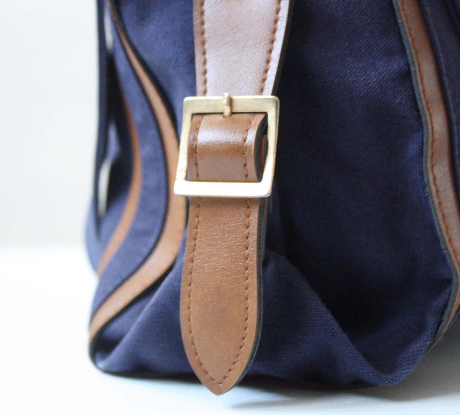 vintage canvas shoulder bag