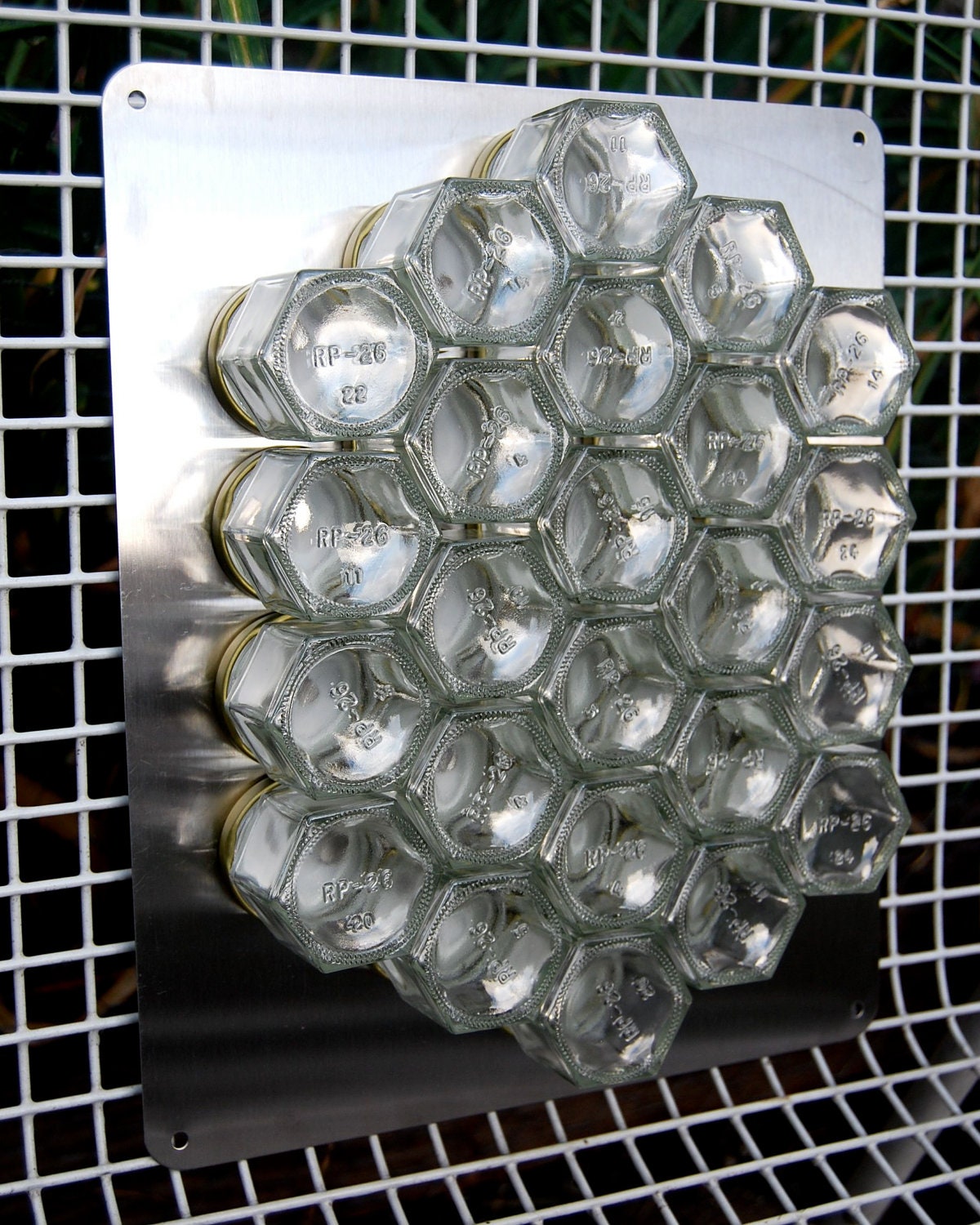15% off FIY-Fill It Yourself Spice Rack for Wall.  Includes Metal Wall Plate.  Free Shipping.