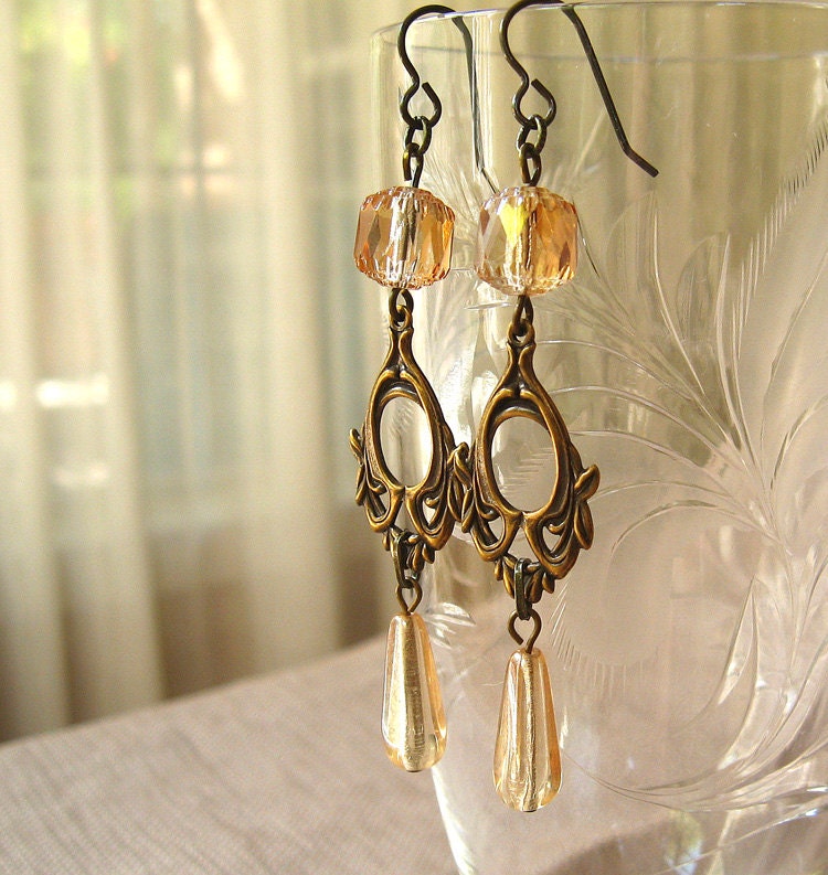 Forest Elf III Champagne - Amber glass brass earrings - Elysia