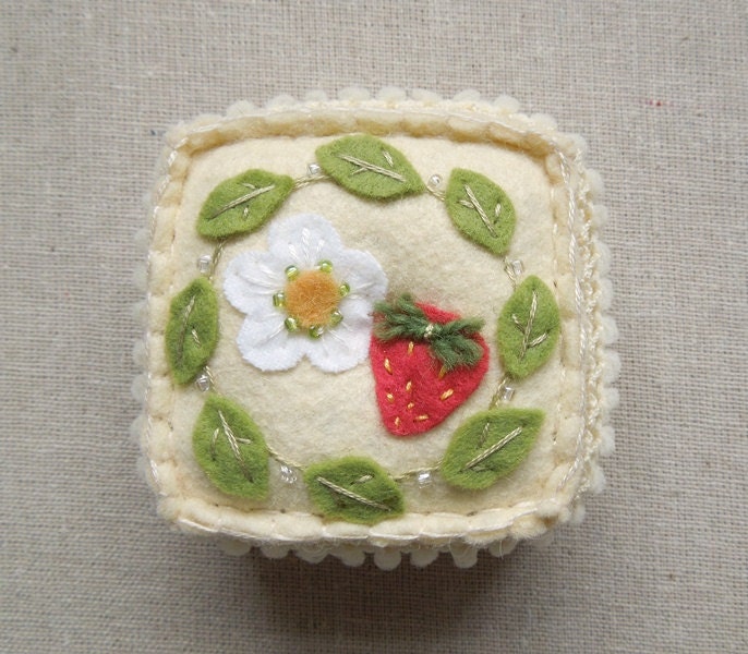 Cream Strawberry Embroidered Wool Felt Pincushion Pin Keep Pin Cushion