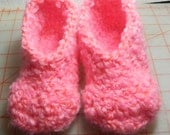 Slippers - Girls Pink Fluffy Slippers - fits foot 6 to 6 1/2 inches - Kids