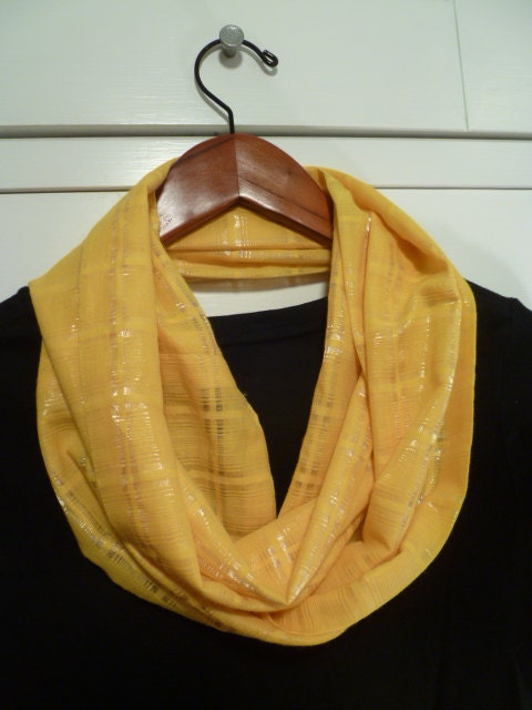 Infinity Scarf - Circle Scarf - Cowl - The Endless Scarf