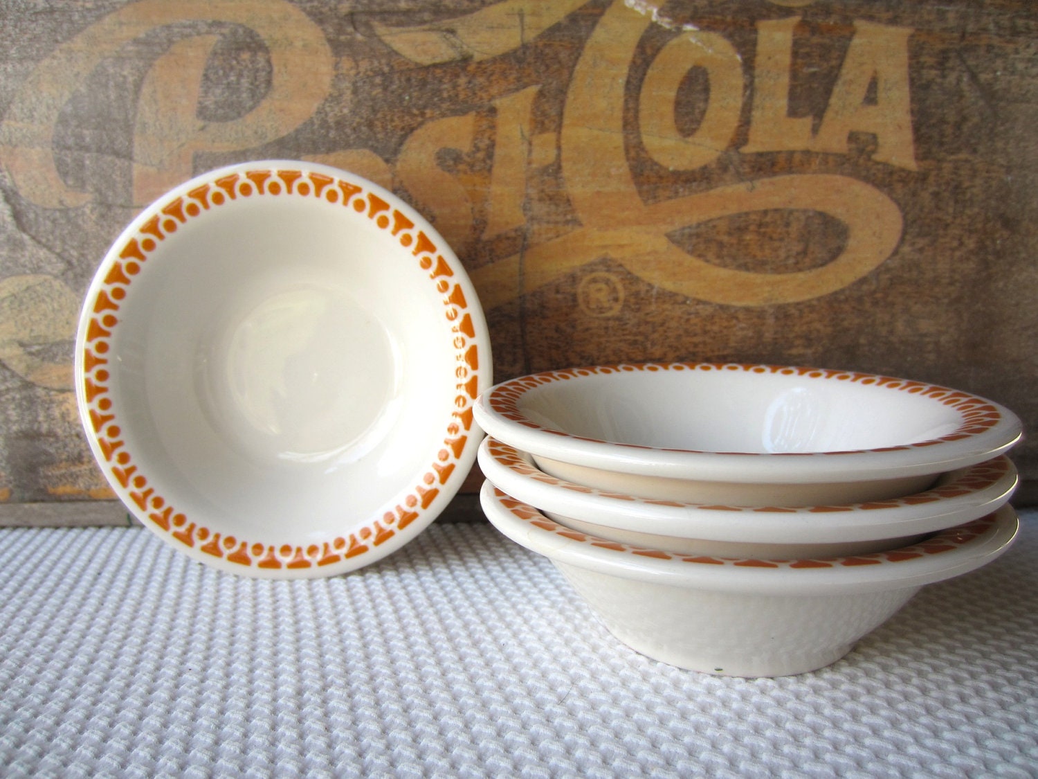 Vintage Orange Geometric Pattern Berry Bowls Buffalo by Oneida