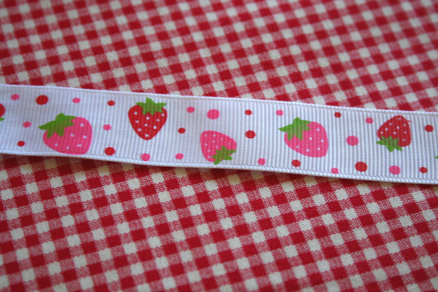 STRAWBERRY and Polka Dots, Grosgraine Ribbon, 4 Yards