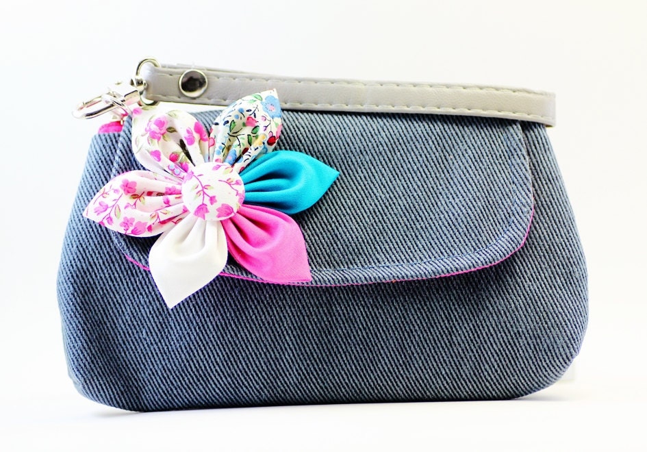 Gray Clutch, Wallet, Fabric Cases, Fabric Wallet, Gadget Wallet iPhone Samsung Galaxy, CellPhone Case, Padded