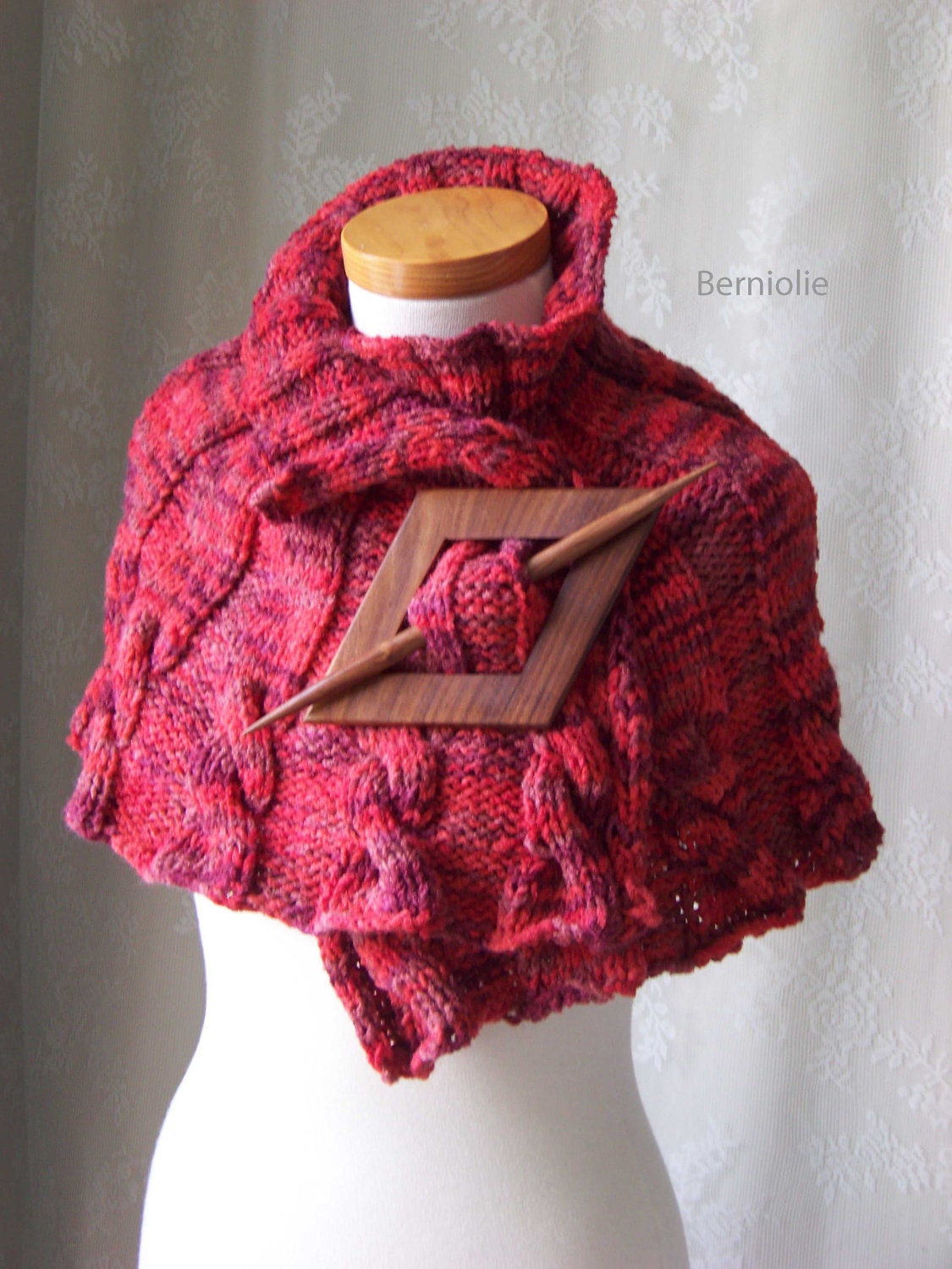 INSTANT DOWNLOAD, ROLANDA, Knitting capelet pattern pdf