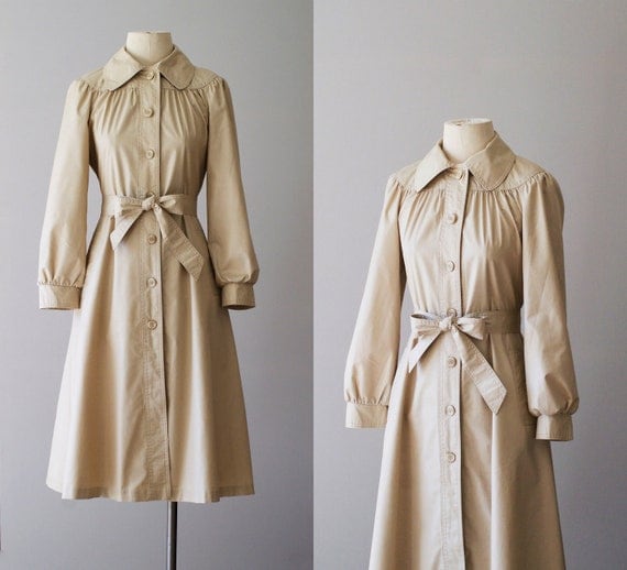 70s trench / 1970s tan princess trench coat / Tan Bella jacket
