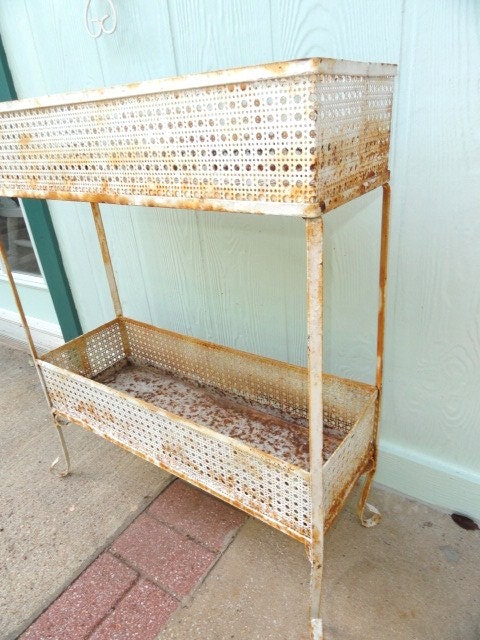 Vintage Garden Planter Rustic French Lattice Metal Mesh Book Organizer Stand