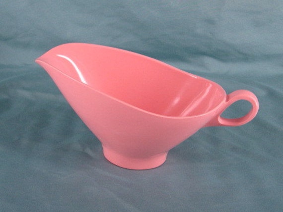 Boontonware Vintage Melmac Pink Gravy Boat Bowl