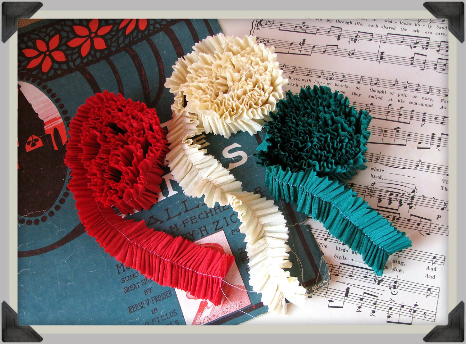 ICING on the CAKE handmade crepe paper ruffles CHRISTMAS pack