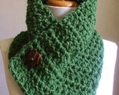 Chunky Cozy Crochet OXFORD Scarf Cowl Neckwarmer Scarflette GRASS GREEN Men Women Winter Handmade Scarf Button
