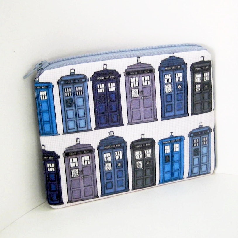 Small Zippered pouch TARDIS Doctor Who Time Travel