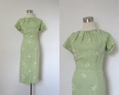 1950s Dress / 60s Floral Embroidered Cotton Day Dress / Mint Green (medium M)