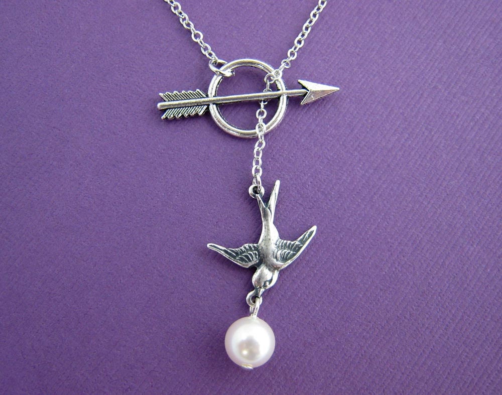 Hunger Games Necklace - Katniss Mockingjay Arrow Peeta Pearl Lariat Chain Silver (F526)