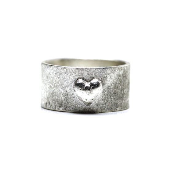Wide Sterling Silver 3D Heart Ring - Heartprint