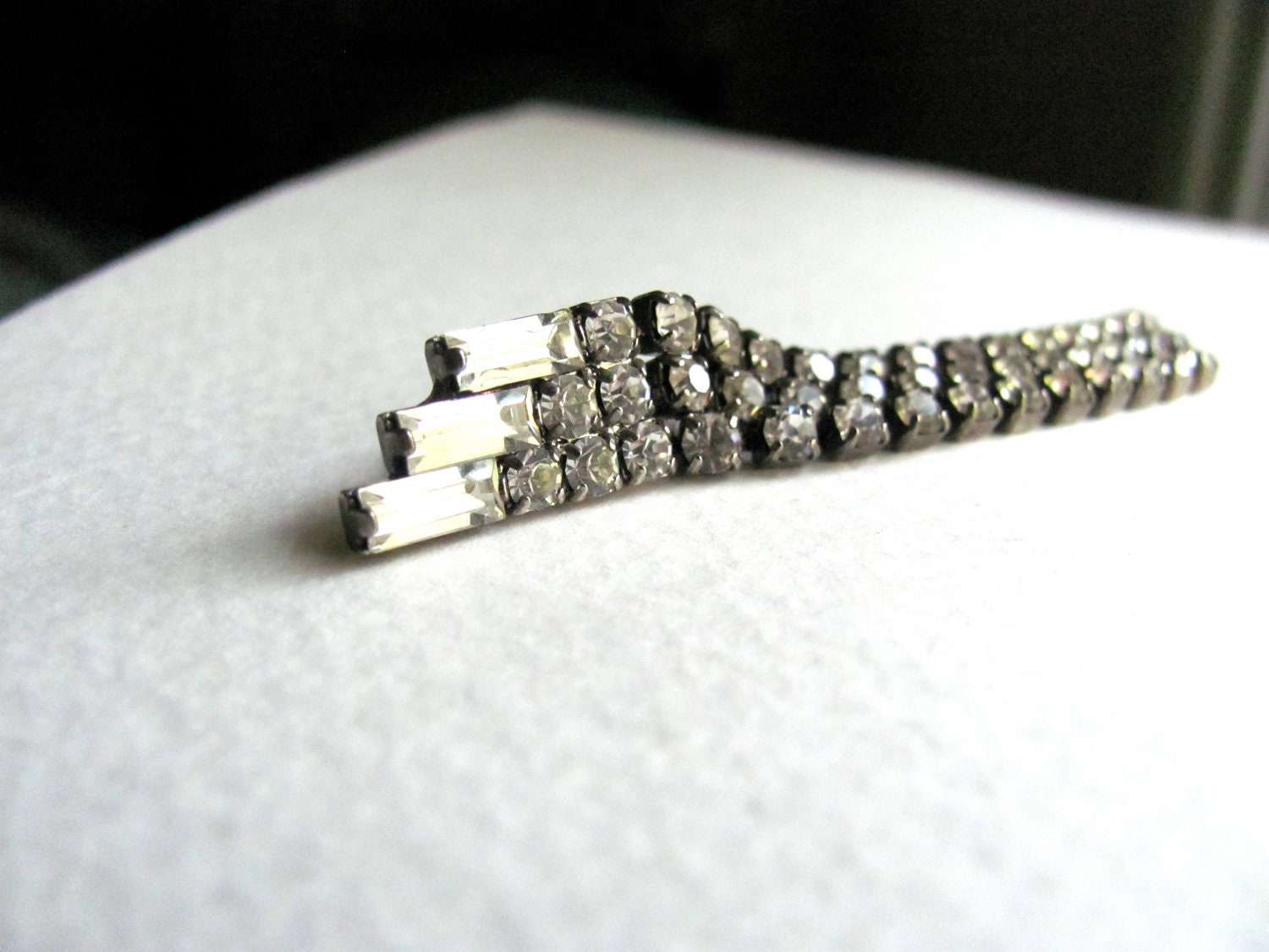 Stunning art deco rhinestone drop earrings, cascading waterfall, post back