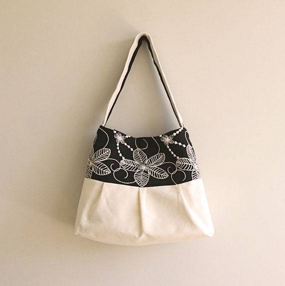 Black And White Pleated Cotton Fabric Handbag / Purse / Shoulder bag CARRIE STYLE One-of-a-kind