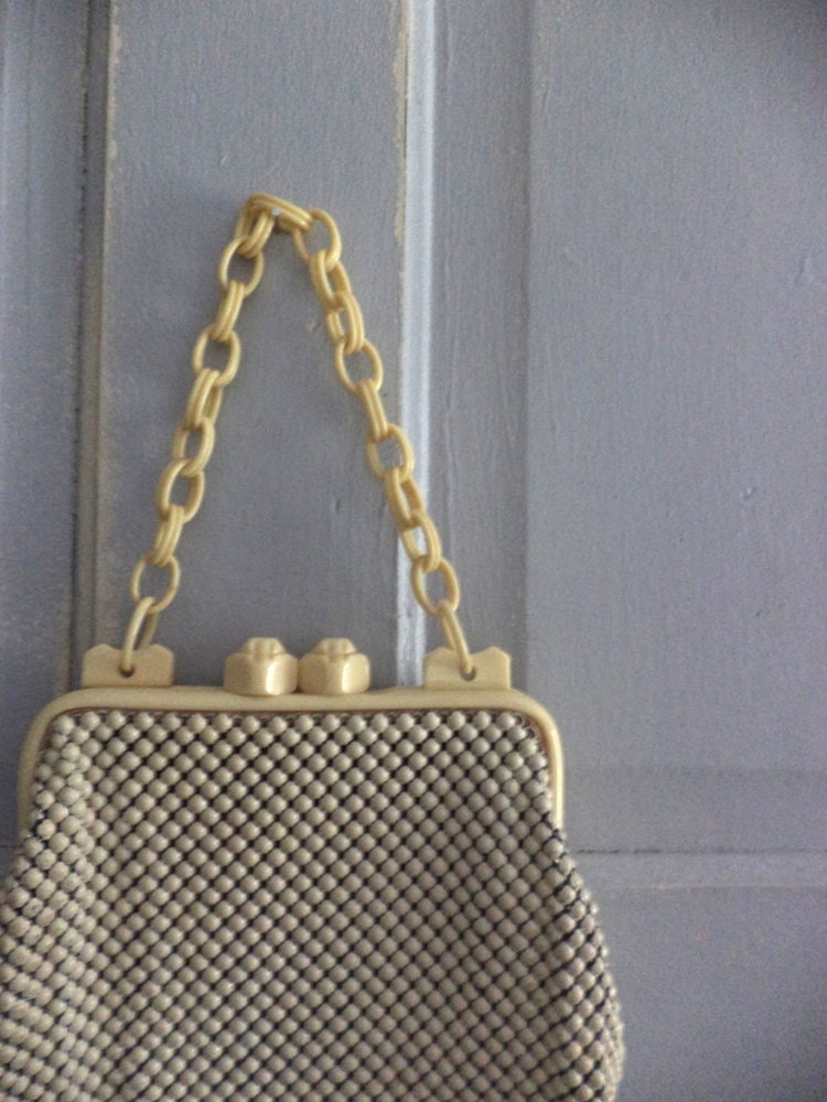 1940s Purse Whiting and Davis Mesh Bakelite Purse 40s Bag Off White