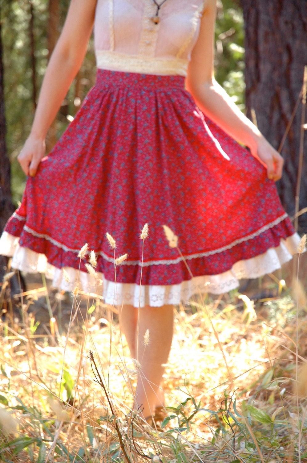 Gunne Sax Style Prairie Skirt... 1970s Calico Skirt... 100% Cotton... RASPBERRY PICKING SKIRT (25 Inch Waist)