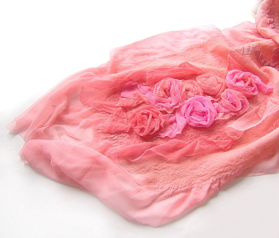 Nuno felted scarf ruffle - coral Rose flower Apricot Pink