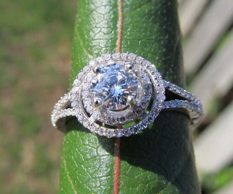 Diamond Engagement Ring -14K white gold - 1.0 carat total Round - Double Halo - Split shank - Pave - Antique Style - BP001