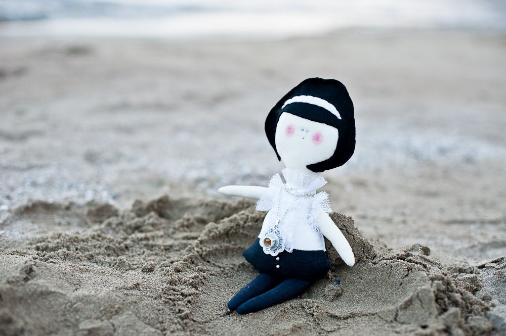 CÉCILE - fashionable Doll - winter Collection - Handmade in Italy