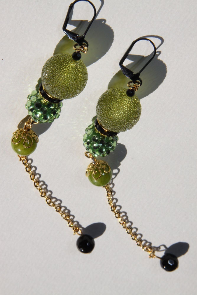 6" L Apple Green dangle, duster, earrings, green jade, resin, rhinestone, sugar bead