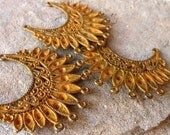 large BOHEMIAN focal pendant , ochre yellow patina 1 pc