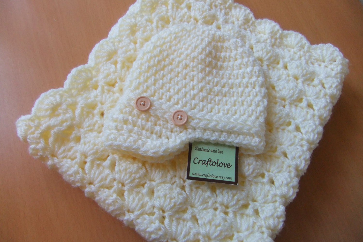 Baby Boy Shower Gift Set - Crochet baby blanket - Natural Lamp Stroller/Travel baby boy blanket and Newsboy hat