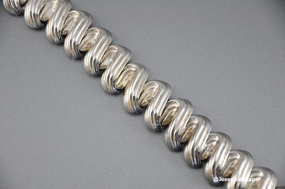 Vintage Silver Tone Bracelet Three Dimensional Design