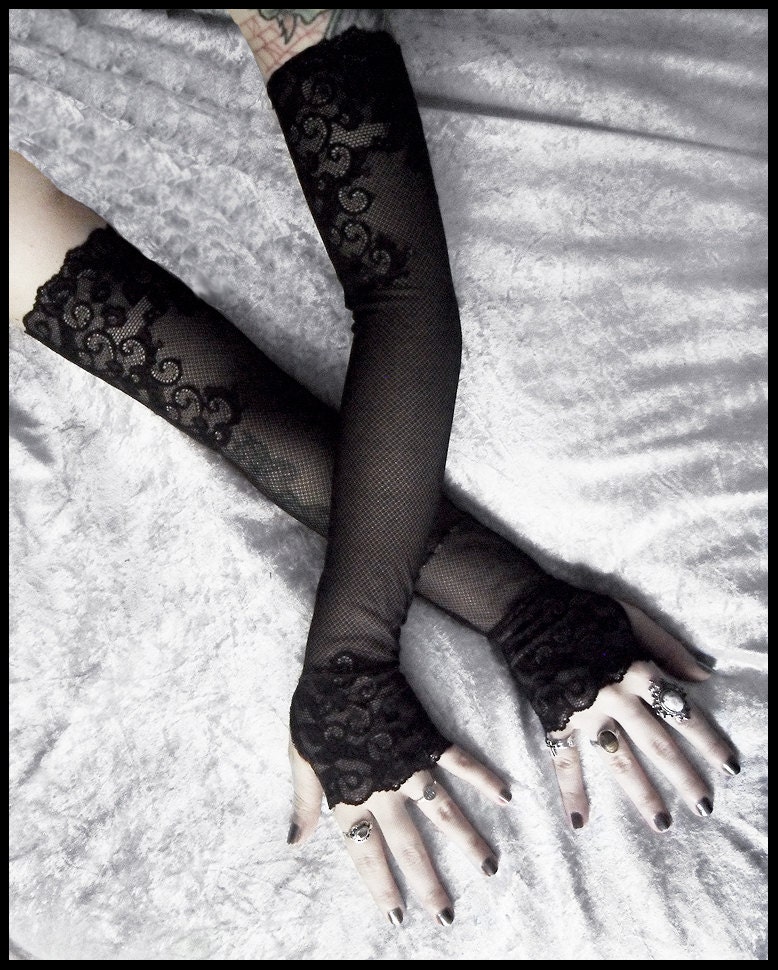 Tempête Noire Extra Long Arm Warmers -  Black Lace Floral Scroll Scalloped Sleeves - Vampire Wedding Fetish Dark Opera Mourning Fairy Bridal