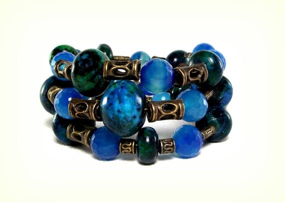 Memory Wire Bracelet Featuring Yellow Turquoise and Blue Agate
