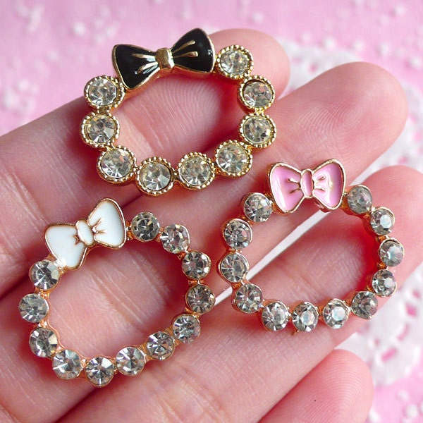 Iphone 4 Case Camera Deco Wreath w/ Bling Bling Rhinestones n Kawaii Bow (Pink, White, Black) - Smart phone IPhone Decoration (3 pcs) CAB097