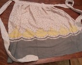 Lovely Vintage Apron With Dancing Ladies
