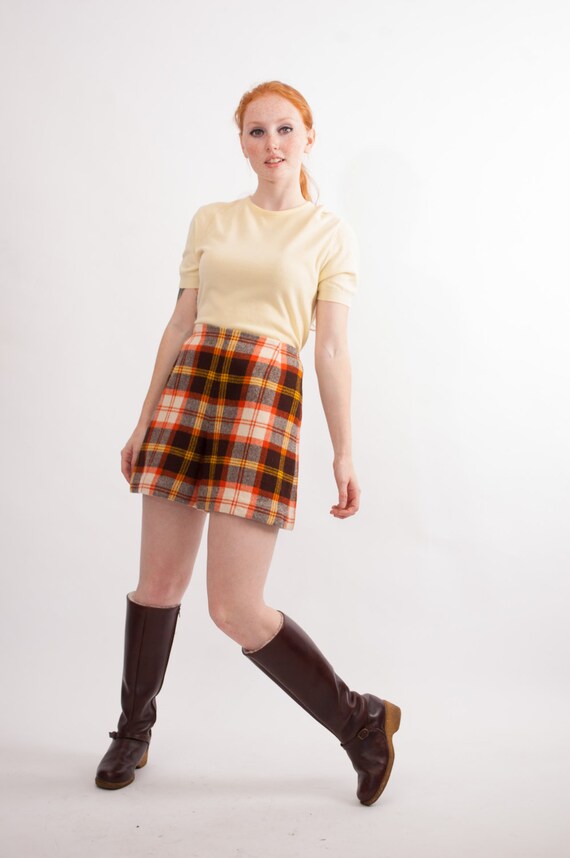 Vintage 1970s Wool Shorts 70s High Waist by concettascloset