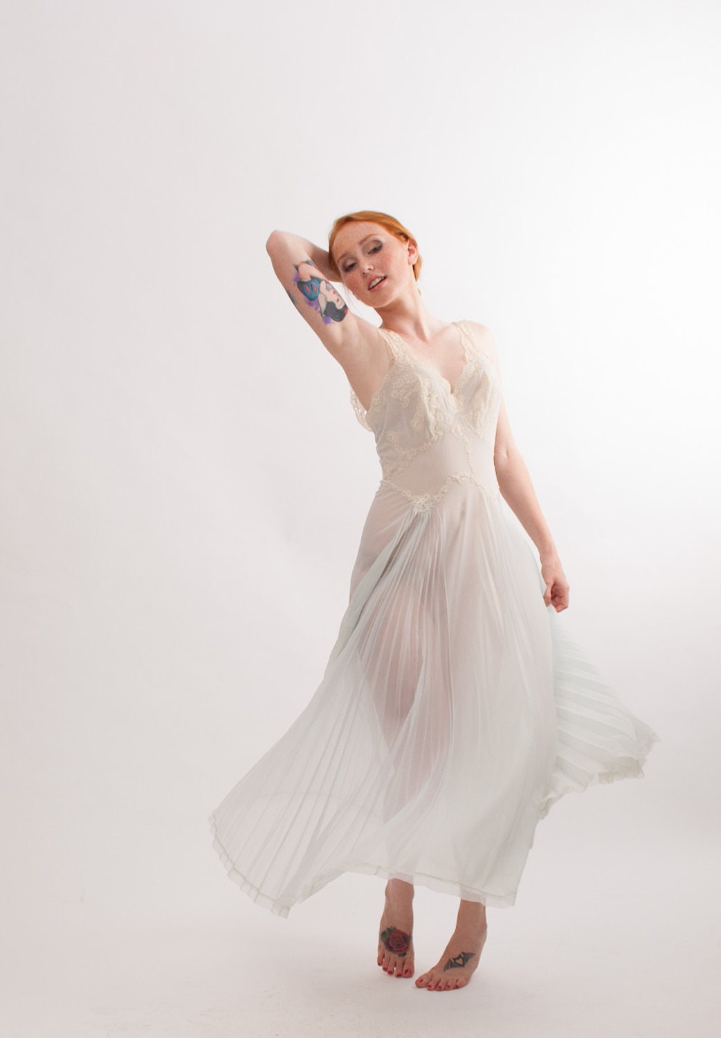 Vintage 1950s Nightgown - 50s Lingerie - Pale Blue with Ivory Lace