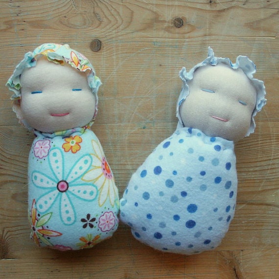 Waldorf doll tutorial Wee Ones small Waldorf Inspired baby doll simple sewing pattern and tutorial