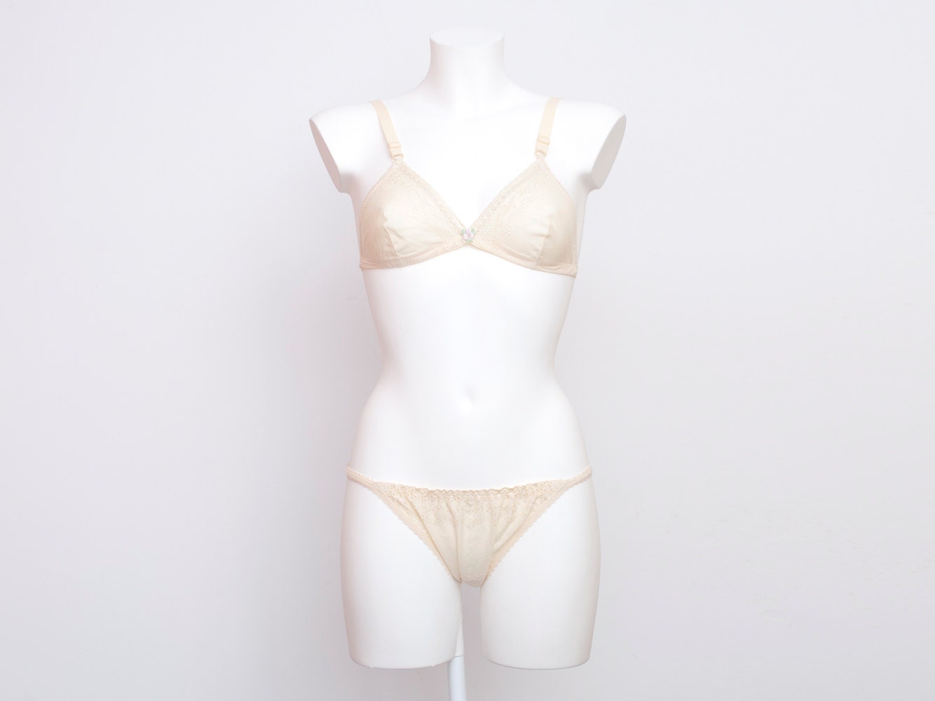 Vintage lingerie set triangle bra and panty dead stock Vintage size XS